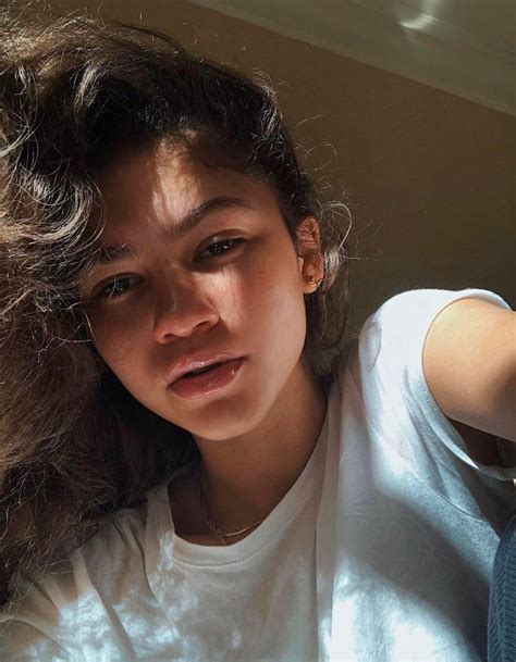 Zendaya Coleman POV Blowjob (request)